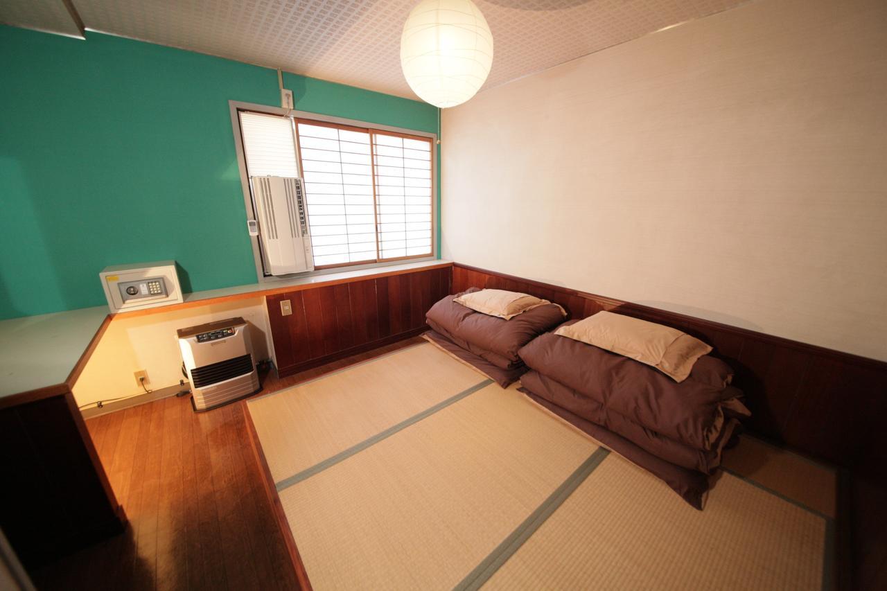 The Takayama Station Hostel Exteriör bild