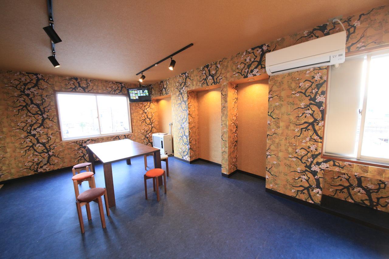 The Takayama Station Hostel Exteriör bild